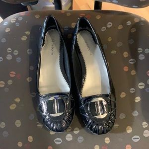 Size 10 Liz Claiborne Black Patent Leather Shoe. Very Little Wear
